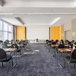 Radisson Hotel, Fuerst Leopold 4*