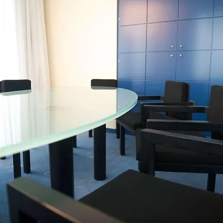 מלון Radisson Blu Fuerst Leopold