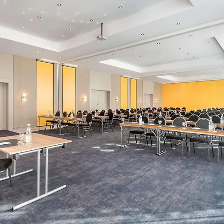 Radisson Hotel, Fuerst Leopold 4* デッサウ