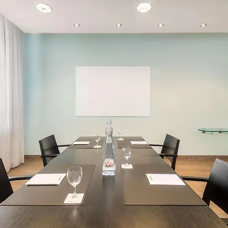 Radisson Blu Fürst Leopold 4*