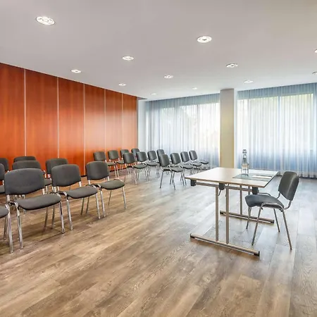 Radisson Hotel, Fuerst Leopold فندق 4*
