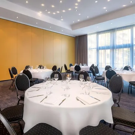Radisson Hotel, Fuerst Leopold 4* デッサウ