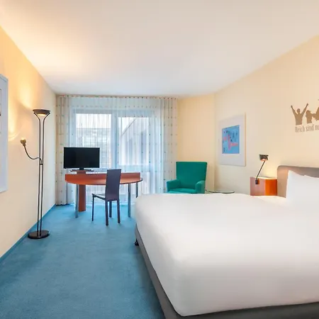 Radisson Blu Fuerst Leopold Hotel 4*