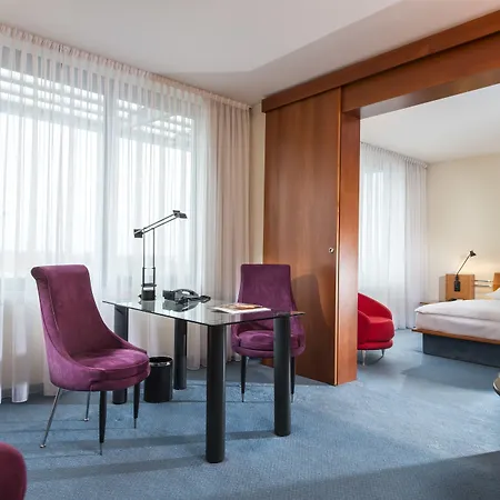 Radisson Hotel, Fuerst Leopold Hotel