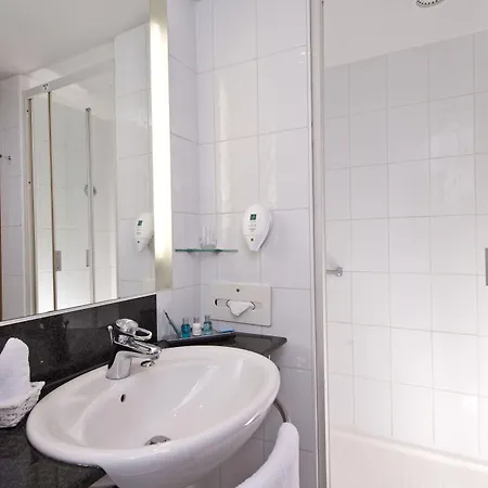 Radisson Hotel, Fuerst Leopold ホテル