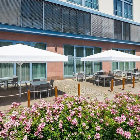 فندق Radisson Hotel, Fuerst Leopold 4*