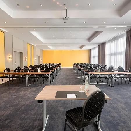 Radisson Hotel, Fuerst Leopold فندق 4*