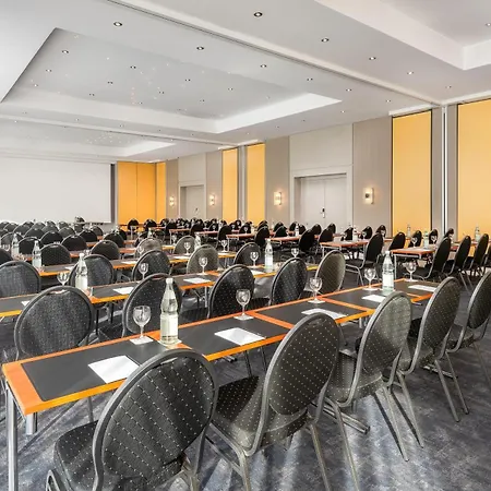 فندق Radisson Hotel, Fuerst Leopold 4*