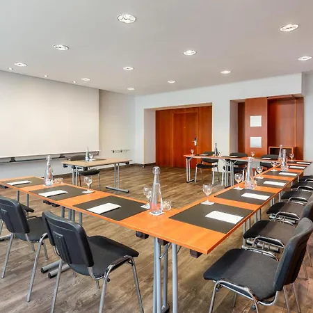 Radisson Hotel, Fuerst Leopold فندق 4*