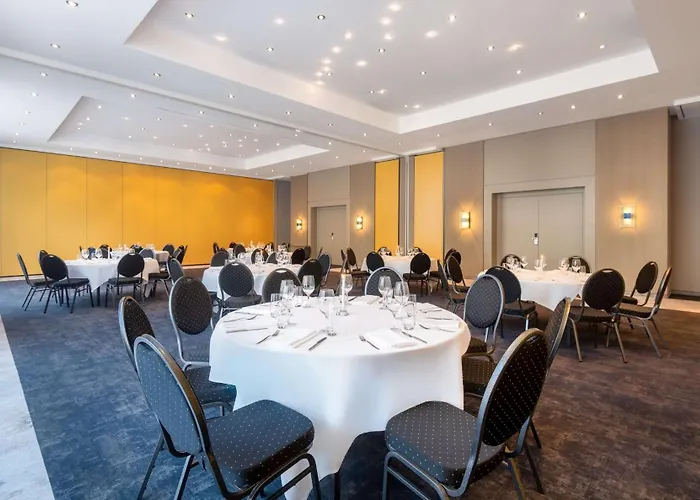 Hotel Radisson Hotel, Fuerst Leopold 4*