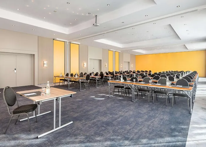 Radisson Hotel, Fuerst Leopold 4* デッサウ