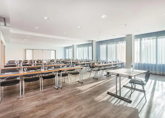 Radisson Hotel, Fuerst Leopold 4*