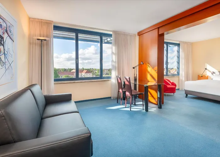 Radisson Hotel, Fuerst Leopold