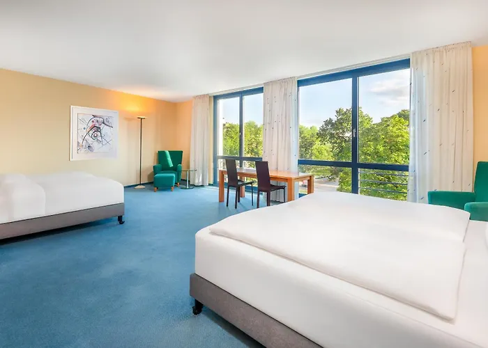 Radisson Hotel, Fuerst Leopold 4*