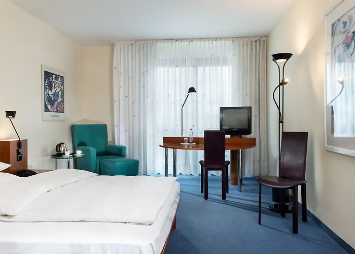 Radisson Hotel, Fuerst Leopold 4*