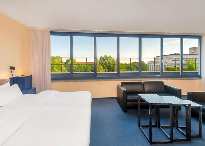 Radisson Hotel, Fuerst Leopold 4* デッサウ